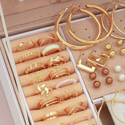 86pcs of Trendy Alloy Jewelry Set